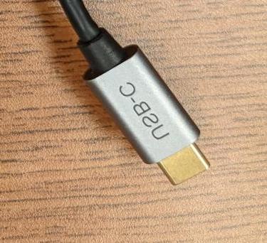 USB-C插头